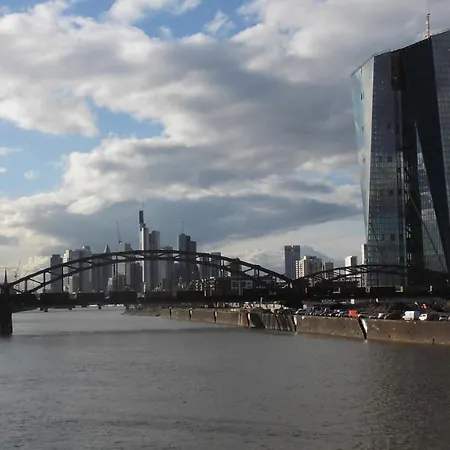 Huebler Frankfurt nad Mohanem