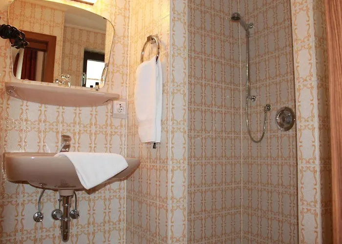 Huebler 3* Frankfurt nad Menem